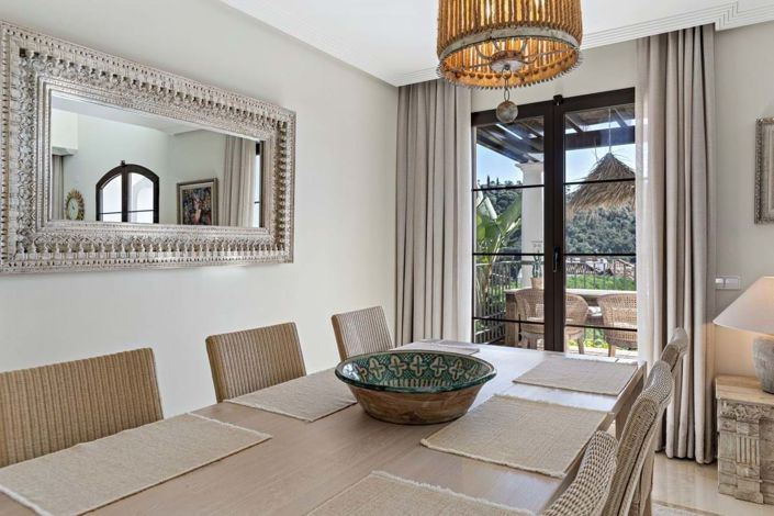 Image No.39-4 Bed Semi-Detached for sale