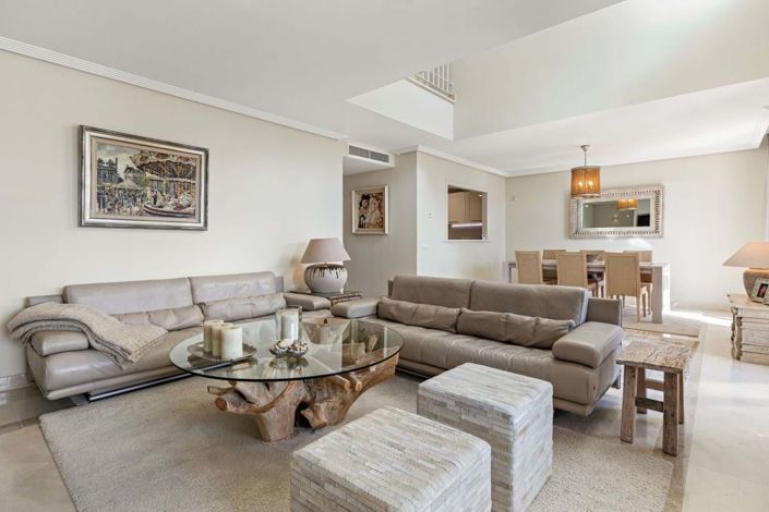 Image No.9-4 Bed Semi-Detached for sale