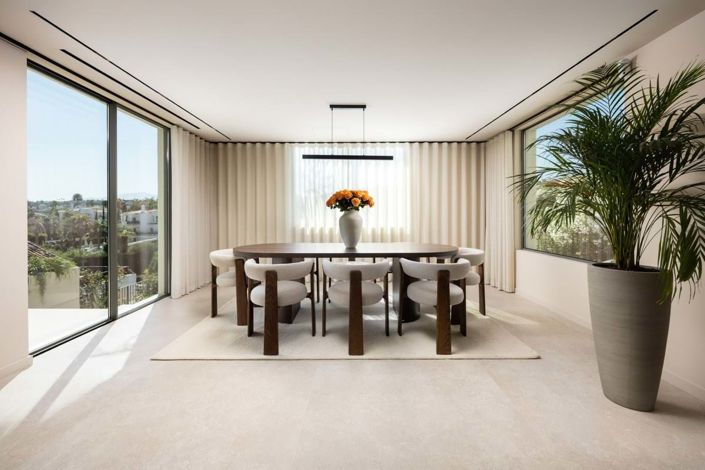 Image No.10-5 Bed Villa for sale