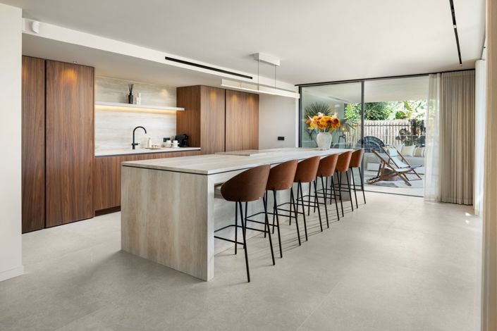 Image No.17-5 Bed Villa for sale