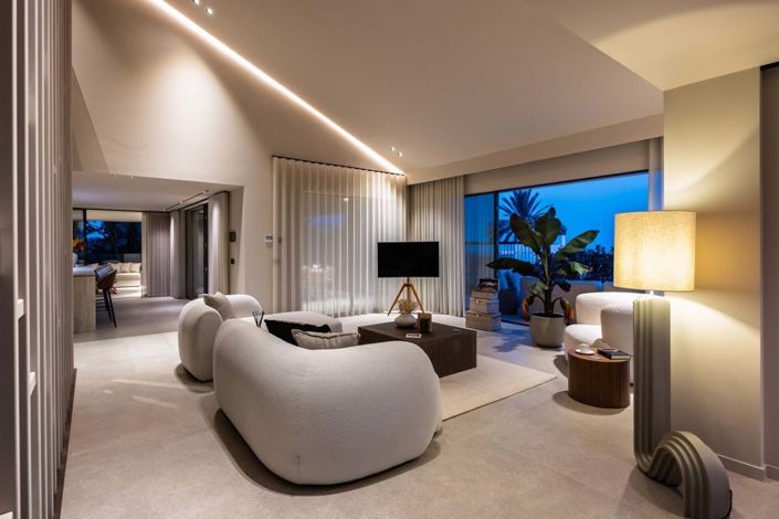 Image No.40-5 Bed Villa for sale