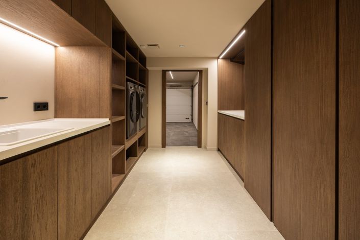 Image No.52-5 Bed Villa for sale