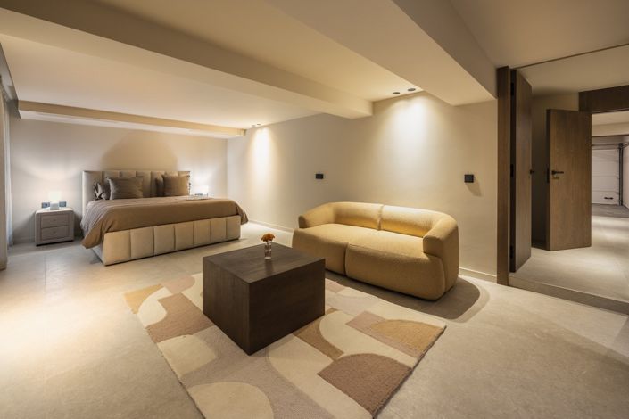 Image No.55-5 Bed Villa for sale