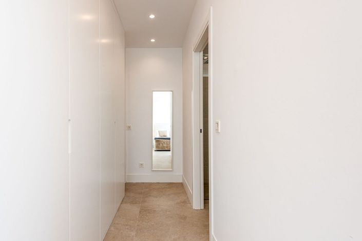 Image No.15-4 Bed Townhouse for sale