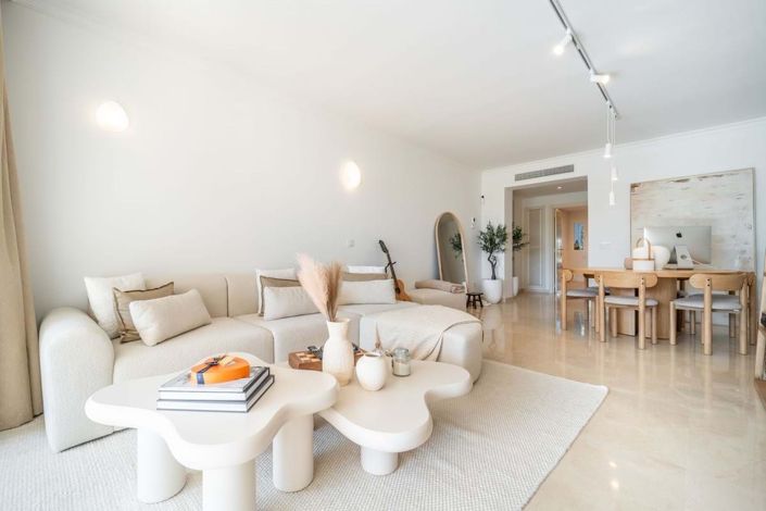 Image No.5-Appartement de 2 chambres à vendre à Estepona