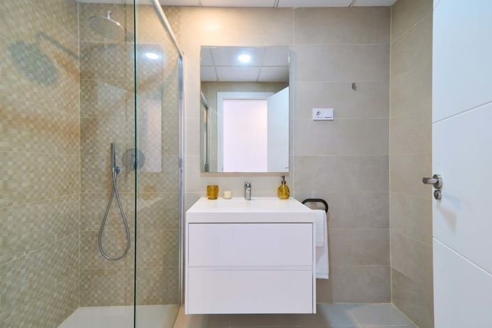 Image No.17-2 Bed Apartment for sale