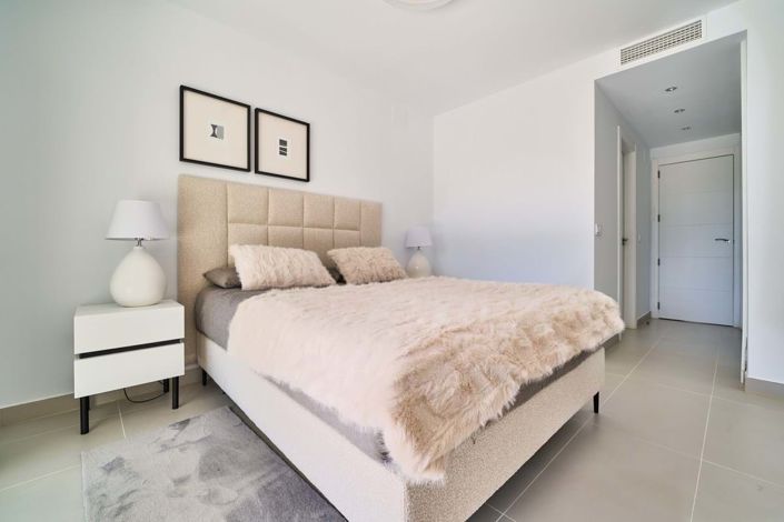 Image No.21-2 Bed Apartment for sale