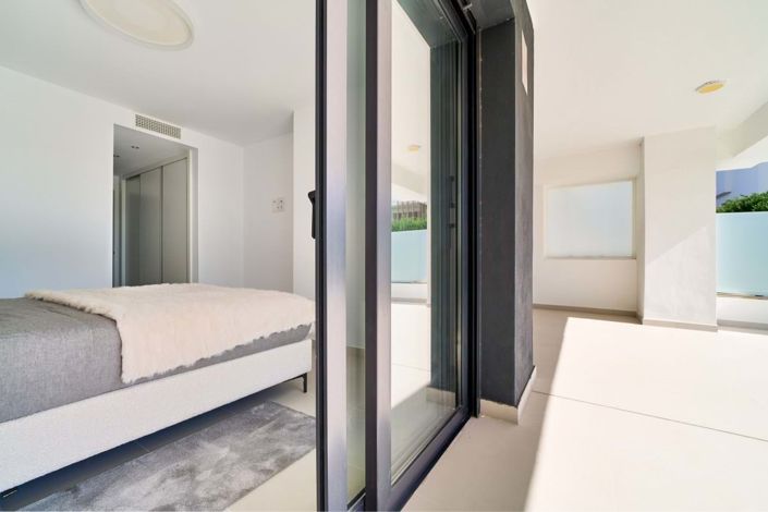 Image No.22-2 Bed Apartment for sale