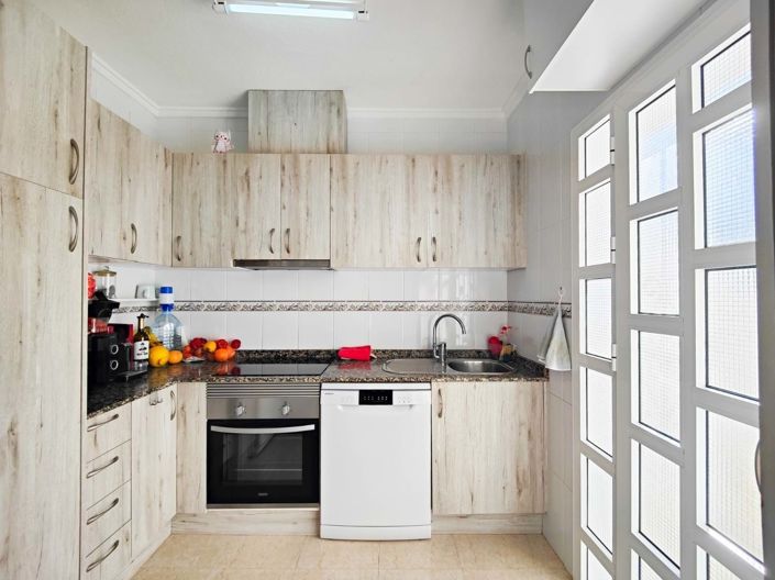 Image No.33-2 Bed Villa for sale