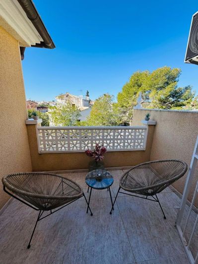 Image No.13-3 Bed Townhouse for sale