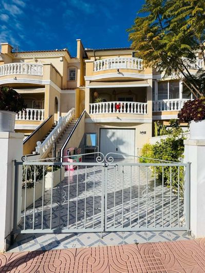 Image No.3-3 Bed Townhouse for sale