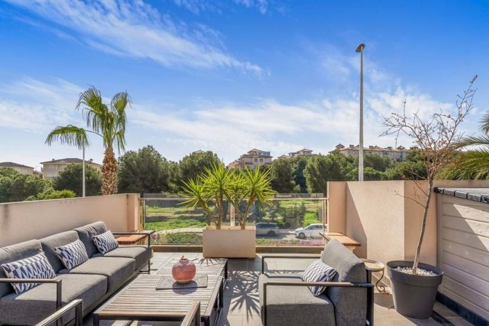 Image No.2-3 Bed Villa for sale