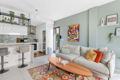 1447-660070-78d1f4f8b6655591b02d22fabb36a692d