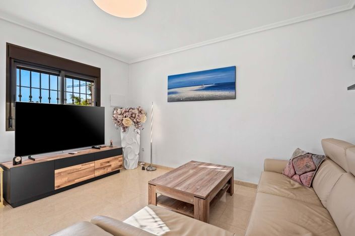 Image No.6-3 Bed Townhouse for sale