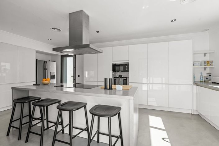 Image No.17-5 Bed Villa for sale