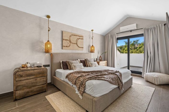 Image No.33-5 Bed Villa for sale