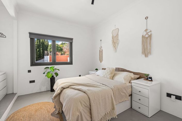 Image No.4-5 Bed Villa for sale