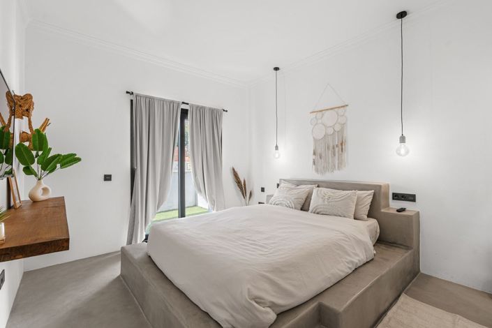 Image No.6-5 Bed Villa for sale