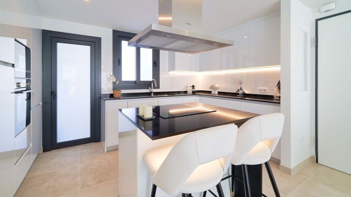 Image No.13-3 Bed Apartment for sale