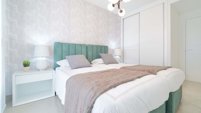 Image No.25-3 Bed Apartment for sale