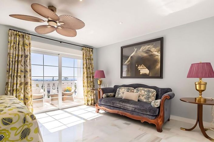 Image No.11-5 Bed Villa for sale