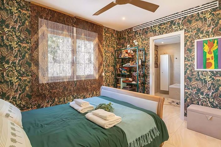 Image No.17-5 Bed Villa for sale