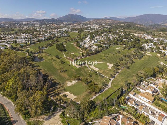 Image No.22-4 Bed Townhouse for sale