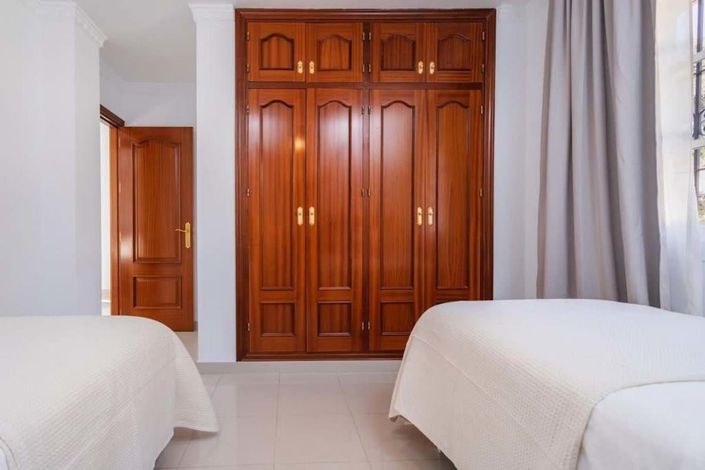 Image No.17-3 Bed Villa for sale