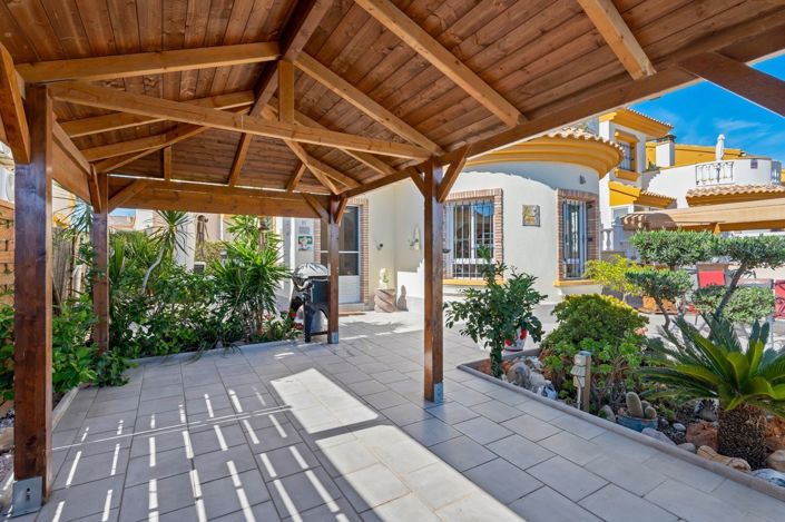 Image No.26-3 Bed Villa for sale