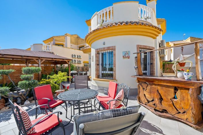 Image No.27-3 Bed Villa for sale