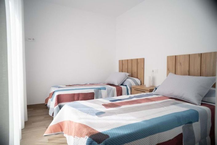 Image No.24-2 Bed Townhouse for sale