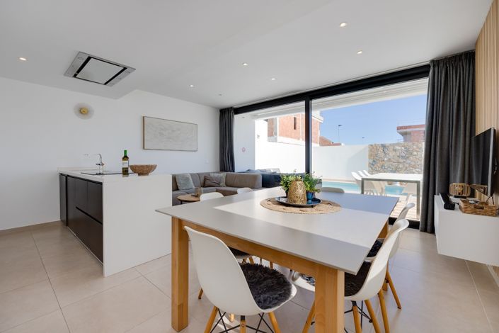 Image No.17-3 Bed Villa for sale