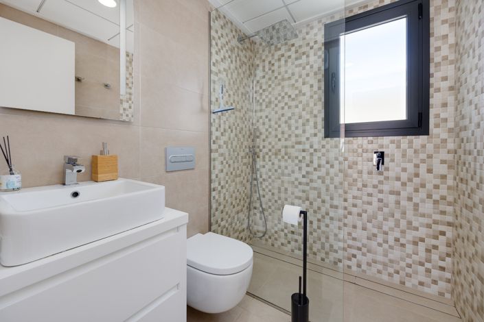 Image No.33-3 Bed Villa for sale