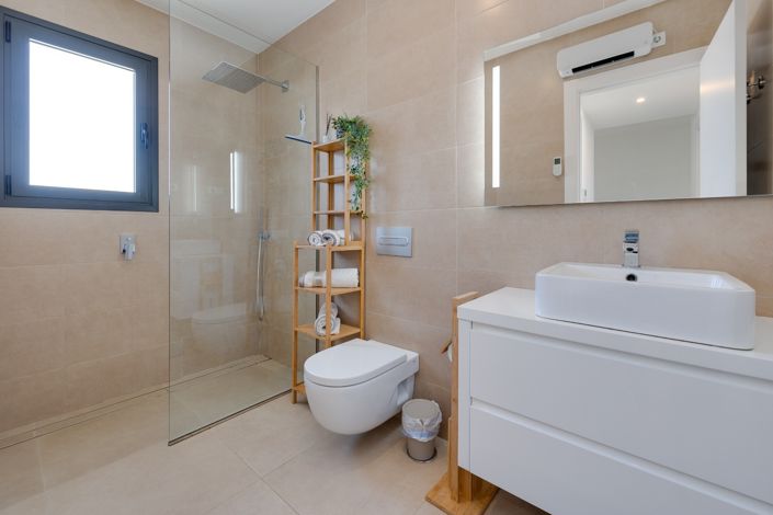 Image No.41-3 Bed Villa for sale