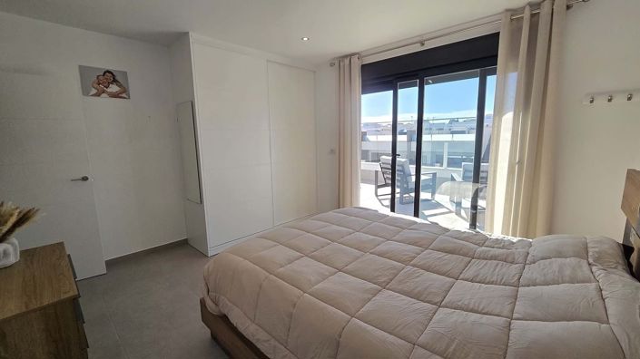 Image No.19-3 Bed Villa for sale