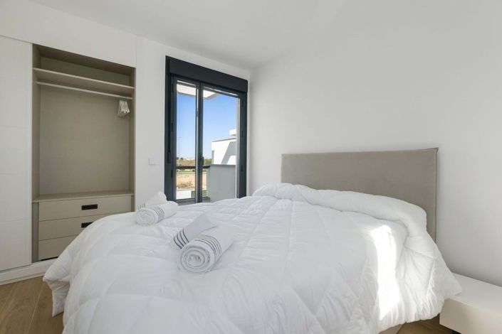 Image No.17-3 Bed Villa for sale