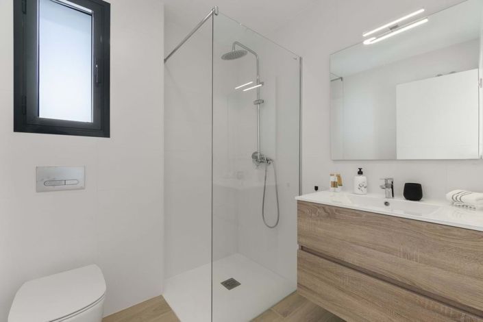 Image No.20-3 Bed Villa for sale