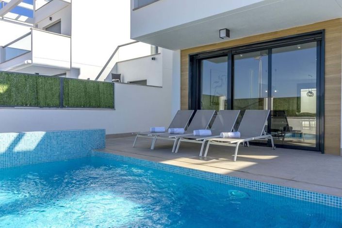 Image No.24-3 Bed Villa for sale