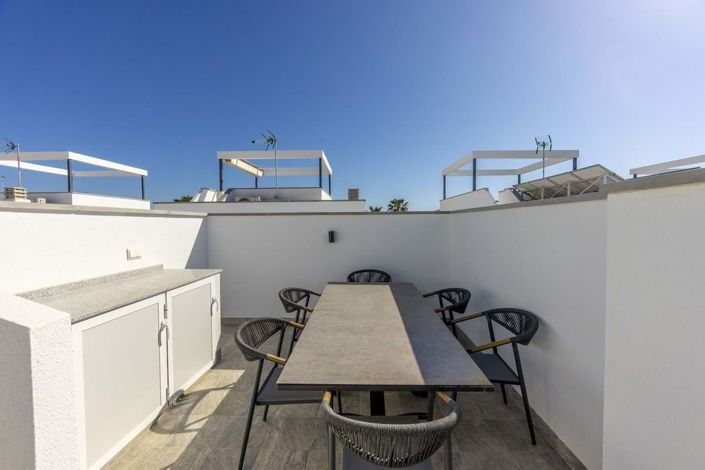 Image No.27-3 Bed Villa for sale