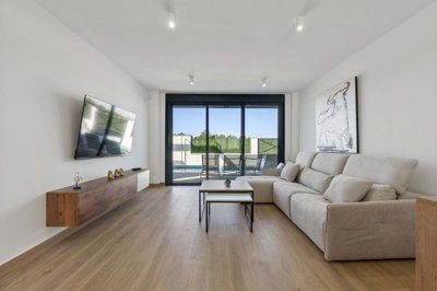 1447-660704-78d1f4f8b6655591b02d22fabb36a692d