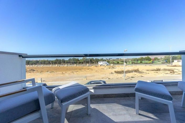 Image No.31-3 Bed Villa for sale