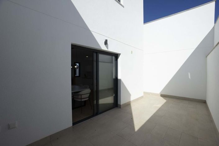 Image No.39-3 Bed Villa for sale