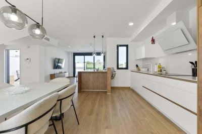 1447-660704-78d1f4f8b6655591b02d22fabb36a692d