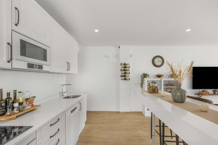 Image No.16-2 Bed Apartment for sale