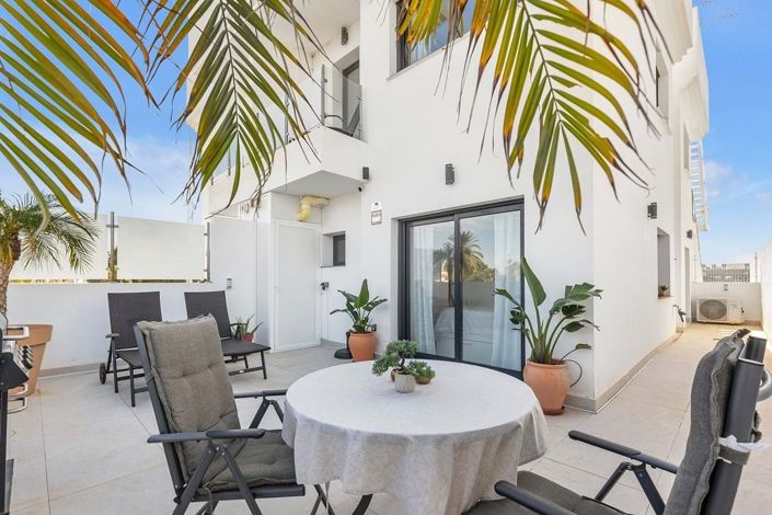 Image No.2-2 Bed Apartment for sale