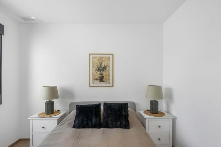 Image No.29-2 Bed Apartment for sale