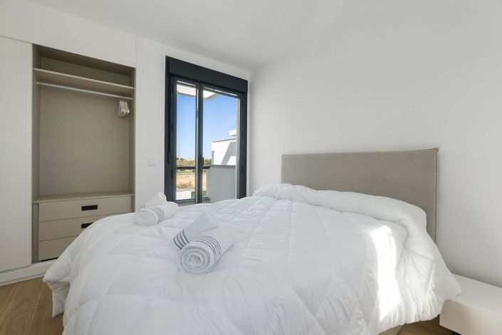 Image No.17-3 Bed Villa for sale