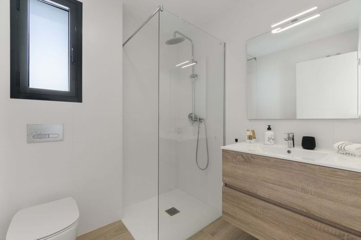 Image No.20-3 Bed Villa for sale