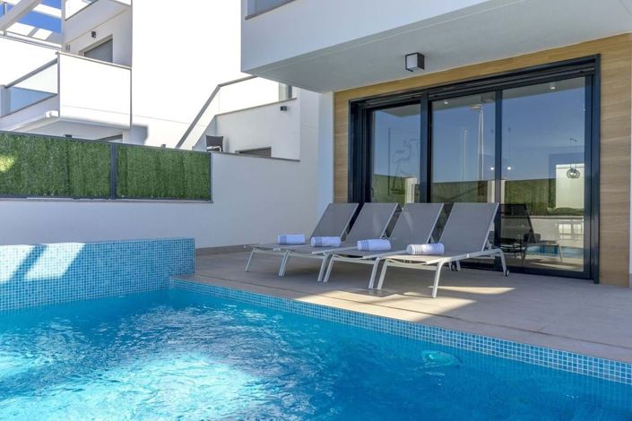 Image No.24-3 Bed Villa for sale