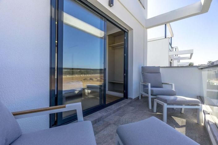 Image No.30-3 Bed Villa for sale